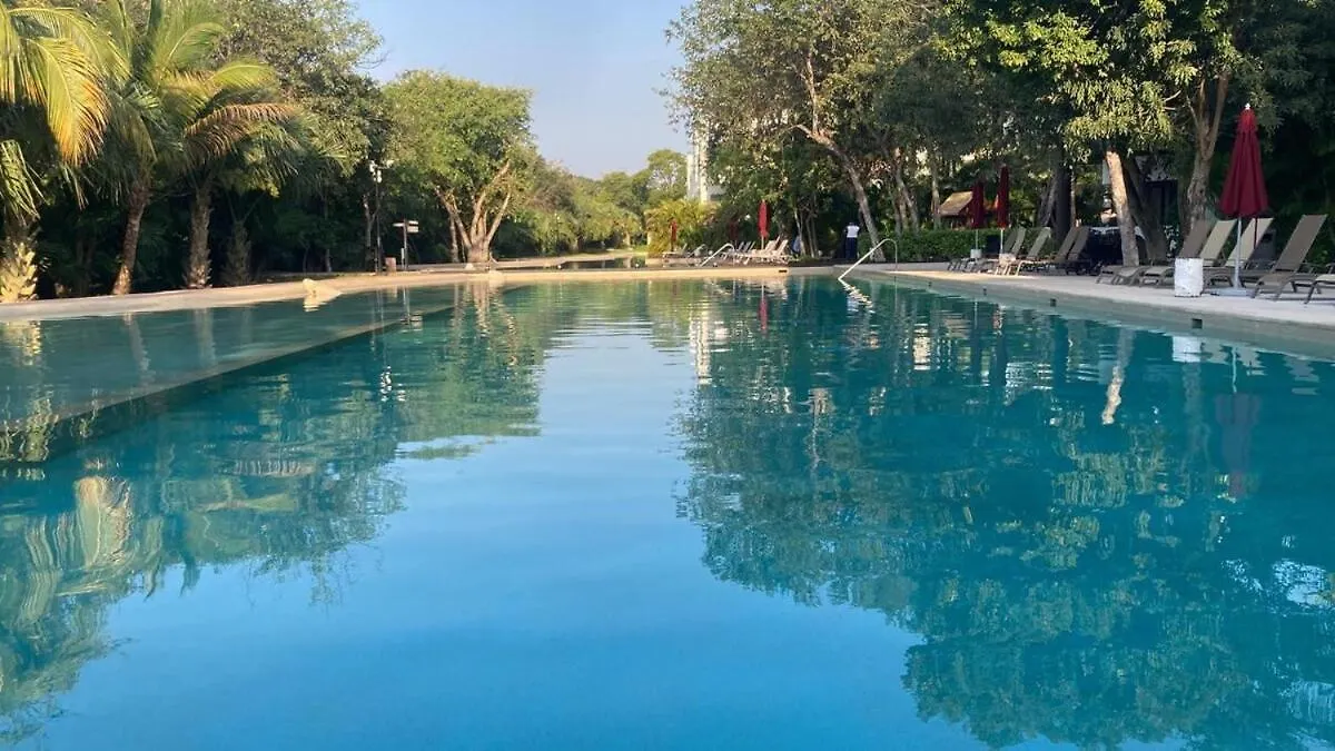 Corasol, Playa Del Carmen - Beach, Golf & Pool